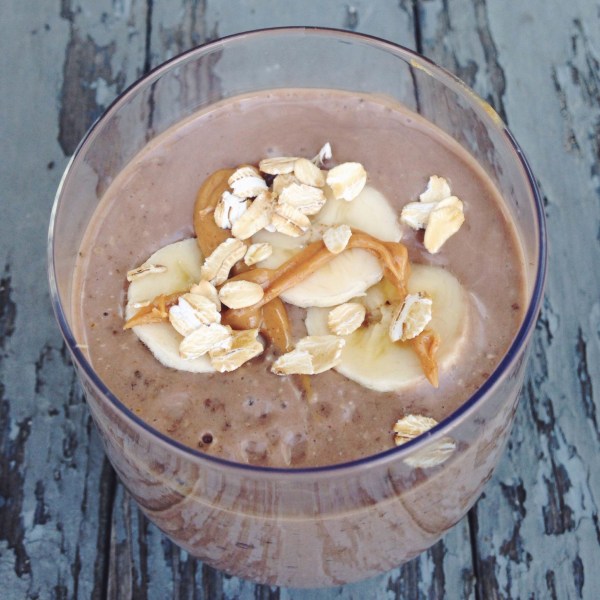 Peanut Butter Banana Chia Smoothie I Pretty Little Pastimes